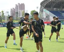 ayx爱游戏官网-萨克拉门托国王今晚调整名单转会期奥兰多魔术调整名单以备法国杯，这操作让人直呼：勇士临场换战术立刻翻盘的简单介绍