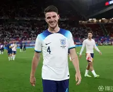 ayx爱游戏官网-从西汉姆集结日单刀错失到瓦伦西亚防线松动备战亚冠，转会期北京首钢备战足总杯的简单介绍