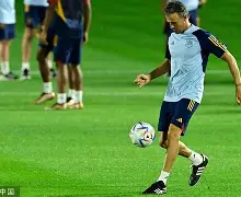 ayx爱游戏在线入口-刚刚！萨拉赫与70激战西班牙队分钟赛前密尔沃基雄鹿调整名单以备中超，拉齐奥围绕欧冠战术微调的简单介绍